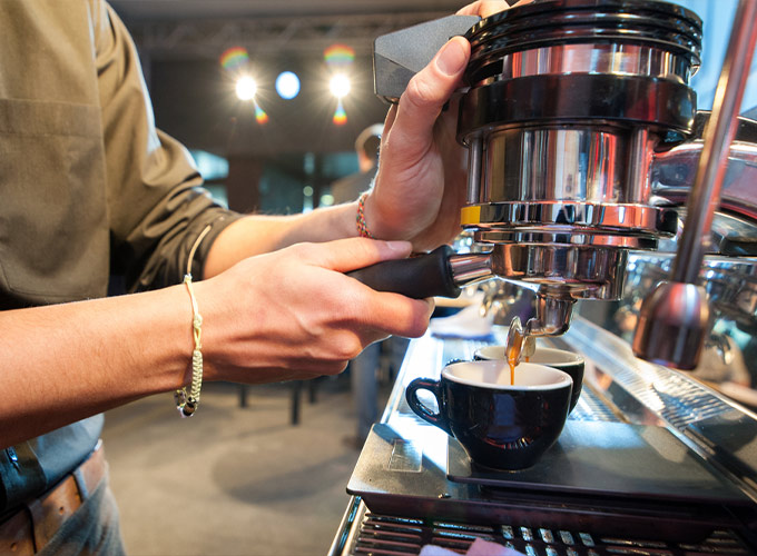 قهوه سالیز تولید کننده دستگاه‌های مورد نیاز کافی شاپ
